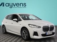 Käytetty BMW 225 Active Tourer M Sport 245 HP (180 kW) 2023 Valkoinen Tila-auto