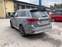 käytetty Mitsubishi Outlander P-HEV 2,2 DI-D Instyle NAVI AT 4WD / 7-Paikkainen / Navi / Nahkapenkit / Webasto /