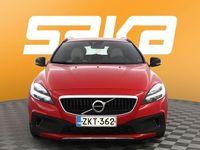 Käytetty Volvo V40 Momentum 120 HP (88 kW) 2017 Viistoperä