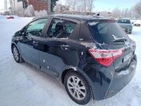 Käytetty Toyota Yaris Hybrid Edition 101 HP (74 kW) 2019 Musta Viistoperä