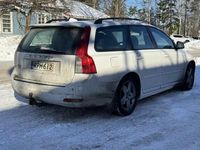 Käytetty Volvo V50 Standard 155 HP (114 kW) 2010 Musta Farmari