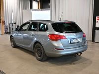 käytetty Opel Astra Sports Tourer Innovation Plus 150 Turbo A ** Peruutuskamera - Handsfree-takaluukku - Urheiluistuimet - Navi 950 IntelliLink ** **** LänsiAuto Safe -sopimus hintaan 590e ****