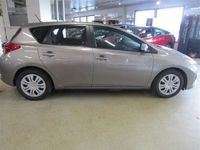 käytetty Toyota Auris 1,4 D-4D DPF Life 5ov