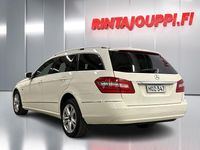 Käytetty Mercedes E200 Business 136 HP (100 kW) 2010 Valkoinen Farmari