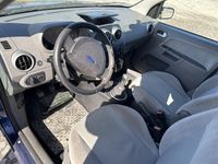 käytetty Ford Fusion 1,4i 80hv Trend 5d - Kolaroitu 2017