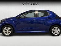 Käytetty Toyota Yaris Active 125 HP (91 kW) 2021 Met. sininen Viistoperä