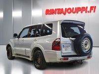 Käytetty Mitsubishi Pajero Instyle 160 HP (117 kW) 2005 Hopea Katumaasturi