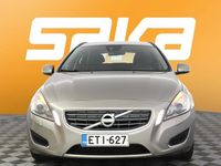 Käytetty Volvo V60 Momentum 114 HP (83 kW) 2011 Farmari