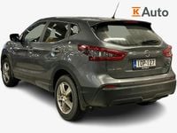 Käytetty Nissan Qashqai Acenta 116 HP (85 kW) 2019 Harmaa metalliväri Katumaasturi