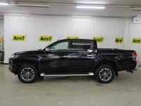 Käytetty Mitsubishi L200 Active 150 HP (110 kW) 2023 Musta Nouto