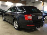 käytetty Skoda Octavia G-TEC 1.4TGI Style Combi Aut.ilmastoitu / Vakkari / koukku / kamera/ Sähk.takaluukku / lohko+sisäpistoke / 8xalut