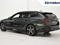 Uusi BMW 530e M Sport 299 HP (219 kW) 2025 Sophistograu brillia Farmari