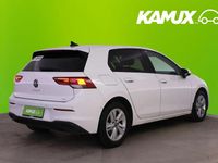 Käytetty VW Golf VIII Comfortline 131 HP (96 kW) 2023 Valkoinen Sedan