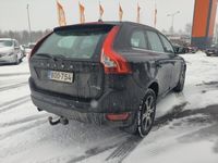käytetty Volvo XC60 D3 DRIVe Summum Business ** Suomi-auto / Webasto / Muistipenkki / Nahkapenkit / Vetokoukku **