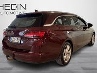 Käytetty Opel Astra Innovation 150 HP (110 kW) 2018 Punainen Farmari