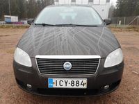 käytetty Fiat Croma Comfort Wagon 2,2 !! TILAVA JA KÄYTÄNNÖLLINEN FARMARI EDULLISEEN HINTAAN !!