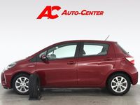 Käytetty Toyota Yaris Hybrid Active 101 HP (74 kW) 2018 Punainen Viistoperä