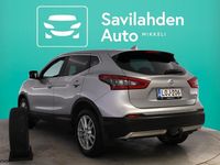 Käytetty Nissan Qashqai N-Connecta 116 HP (85 kW) 2017 Hopea Katumaasturi