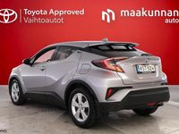 Käytetty Toyota C-HR Premium 122 HP (89 kW) 2018 Hopea Katumaasturi