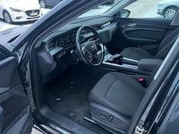 Käytetty Audi e-tron 230 kW (313 HP) 2019 Harmaa Katumaasturi