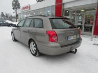 käytetty Toyota Avensis 1,6 VVT-i Linea Terra Wagon