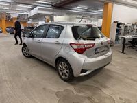 Käytetty Toyota Yaris Hybrid Active 73 HP (53 kW) 2018 Viistoperä