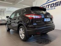 Käytetty Nissan Qashqai Acenta 116 HP (85 kW) 2017 Violetti Katumaasturi