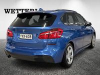 Käytetty BMW 225 Active Tourer Comfort Edition 224 HP (164 kW) 2017 Sininen Tila-auto