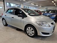Käytetty Toyota Auris Terra 169 HP (124 kW) 2008 Met. hopea Viistoperä
