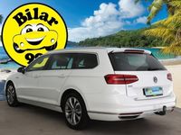 käytetty VW Passat Variant GTE Plug-In Hybrid 160 kW (218 hv) DSG-aut. / Adapt.Vakkari / Webasto / Nahka-Alcantara / Peruutuskamera / Apple&Android / Vetokoukku!* - *OSTA NYT, MAKSA HEINÄKUUSSA!* -