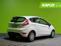 Käytetty Ford Fiesta Titanium 101 HP (74 kW) 2017 Valkoinen Sedan