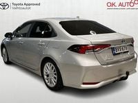 Käytetty Toyota Corolla Premium 97 HP (71 kW) 2019 Hopea Sedan