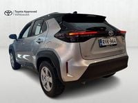 Käytetty Toyota Yaris Cross Plus 116 HP (85 kW) 2023 Hopea Katumaasturi