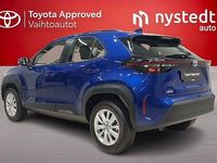 Käytetty Toyota Yaris Active 114 HP (83 kW) 2024 Sininen Viistoperä