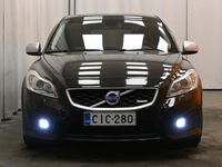 käytetty Volvo C30 D2 R-Design ** Webasto / Suomi-auto / Nahkasisusta / Jakopää tehty! / Xenon / P-Tutka **