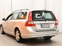 käytetty Volvo V70 2,5FT Momentum Business aut