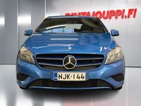 Käytetty Mercedes A180 Edition 122 HP (89 kW) 2013 Sininen Viistoperä