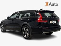 Käytetty Volvo V60 CC Plus 197 HP (144 kW) 2023 Farmari