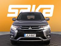 Käytetty Mitsubishi Outlander P-HEV Intense+ 203 HP (149 kW) 2016 Katumaasturi