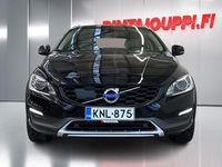 Käytetty Volvo V60 CC Summum 190 HP (139 kW) 2016 Farmari