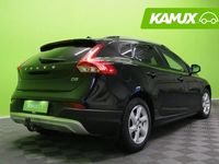 Käytetty Volvo V40 CC Summum 120 HP (88 kW) 2017 Musta Farmari
