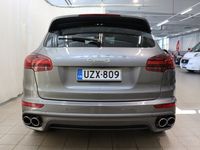 käytetty Porsche Cayenne S E-Hybrid E- - 3kk lyhennysvapaa - Huippuvarusteet, Burmester, Ilmastoidut penkit, Ilma-alusta, Lasikatto yms - Ilmainen kotiintoimitus!