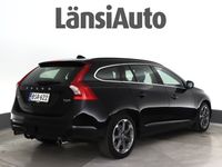 käytetty Volvo V60 T4F Business aut ** Suomi-auto / Vakkari / Vetokoukku / P-tutka / Lohko + SP **