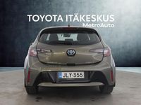 Käytetty Toyota Corolla Active 122 HP (89 kW) 2020 Ruskea (beige) Viistoperä