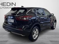 Käytetty Nissan Qashqai Acenta 158 HP (116 kW) 2021 Musta Katumaasturi