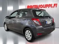Käytetty Toyota Yaris Sol 99 HP (72 kW) 2012 Viistoperä