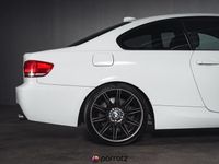 käytetty BMW 335 D E92 Coupe M-Sport * Navi / HiFi / Muistinahat / Xenon / Ambient / Vakkari *