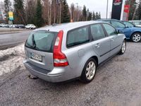 käytetty Volvo V50 2,4i Momentum Geartronic BUSINESS - Ilmastointi, vakionopeudensäädin, huolto ja jakohihna vaihdettu 04.2024