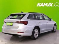 Käytetty Skoda Octavia Ambition 110 HP (80 kW) 2023 Hopea / harmaa Farmari