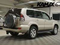 käytetty Toyota Land Cruiser 3,0 D4D 8h aut. / Pa-lämmitin kaukosäädöllä / Nahat / Navi / Kamera / Koukku / Vakkari / Vasta katsa